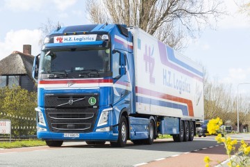 30 Volvo LNG trucks voor HZ Logistics
