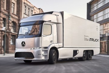 Meer details over Mercedes Electric Truck