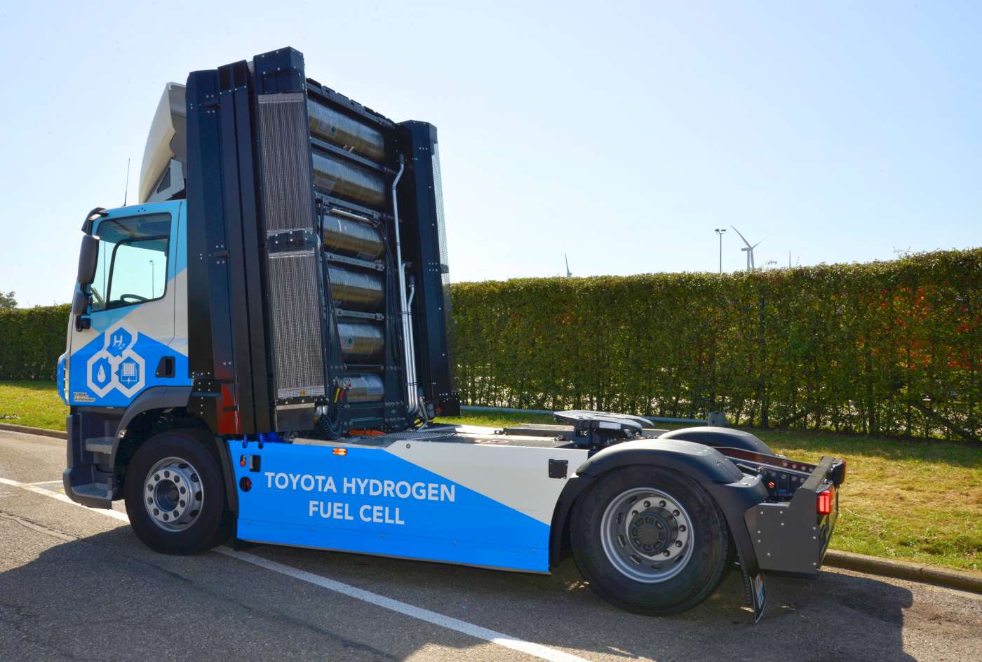 1e VDL Fuel Cell truck voor Toyota Logistics