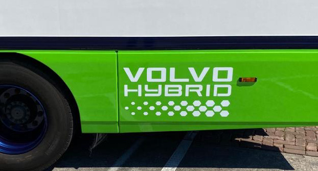 Volvo FE Hybride truck voor Hamer 