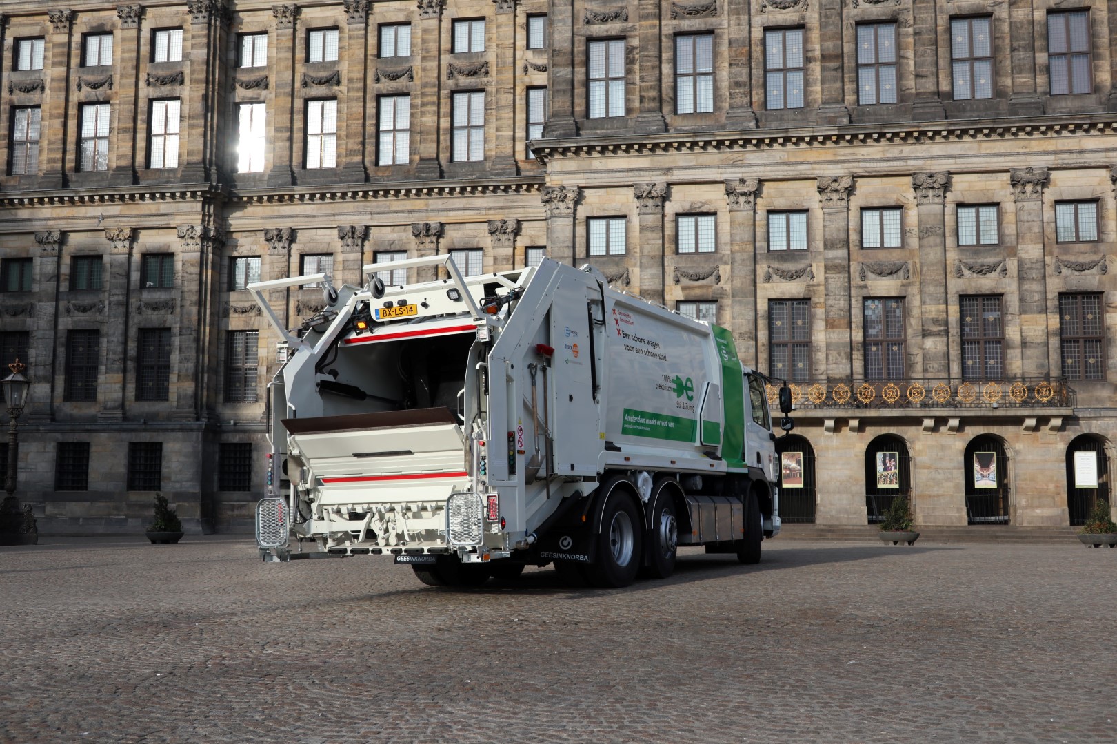 100% Elektrische huisvuilwagen van E-Trucks Europe