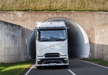 Mercedes en Volvo ontwikkelen samen