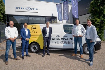 16 Opel waterstof bestelwagens voor Jos Scholman
