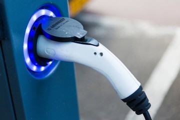 Nederland neemt initiatief in elektrische voertuigen