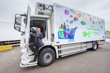 E-trucks bij Simon Loos voor Albert Heijn
