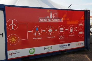 Huisvuiltrucks op waterstof in Groningen