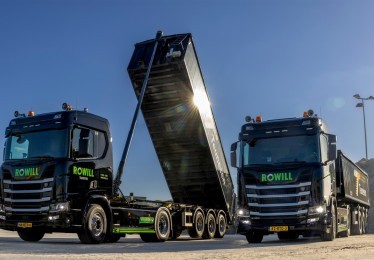 Eerste Scania hybride trekkers in bouwtransport