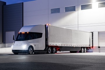 Tesla Semi voltooit beladen rit van 800 km