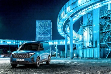 Ford onthult grotere, elektrische Transit Courier