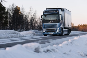 Volvo nu ook de weg op met waterstoftrucks