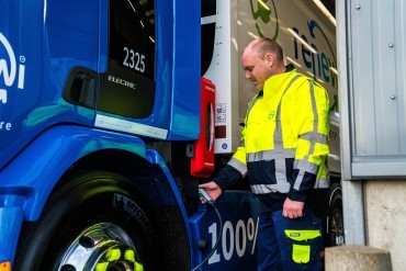 Eerste elektrische Volvo FE voor Renewi